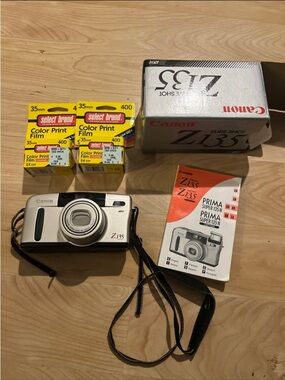 Canon Z135 Silver and Black 35mm Point-and-Shoot Film Camera Kit